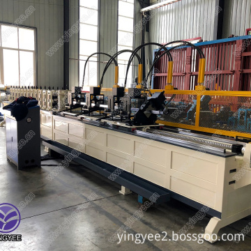 Automatic metal stud and track roll forming machine with packing line